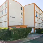 Appartement 3 Chambres, Climatisation, Parking, Proche Centre Ville Et Plage