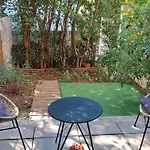 Studio La Boheme Wifi ,Fibre, Garage Prive, Jardinet. Rdc. Tram L1 A 400 M