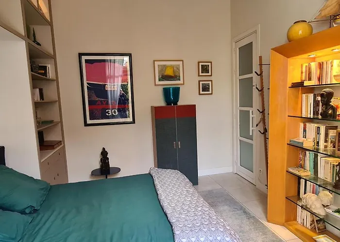 Suite Independante Avec 1 Chambre Et 1 Bureau