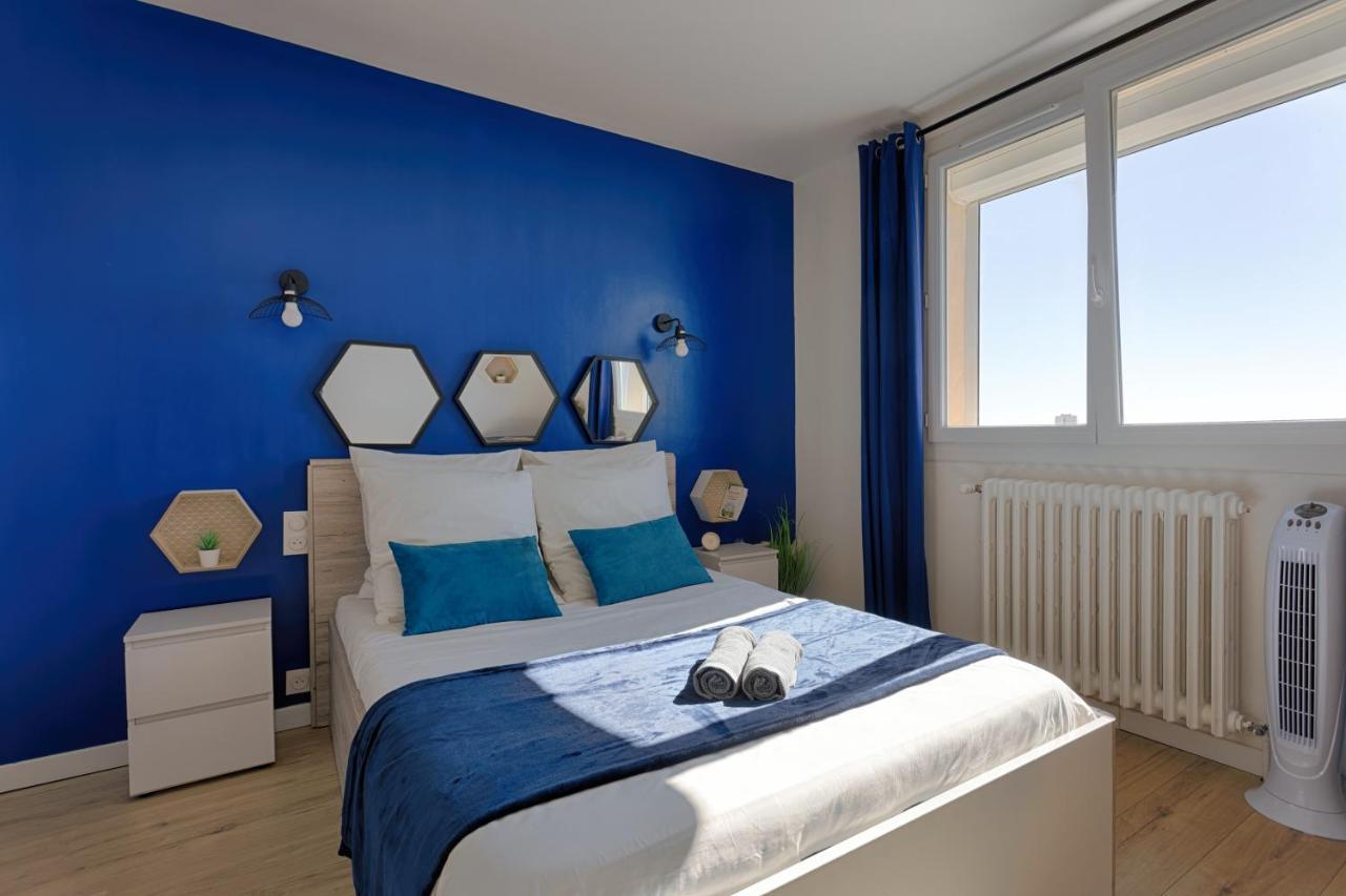 Smile Home: Panoramic Views & Sunny Terrace Oasis Apartment