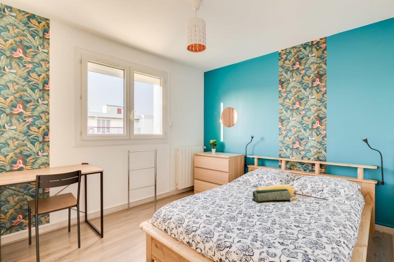 Appartement 3 Chambres, 200m Du Tram, Places De Parking, Coucher De Soleil *