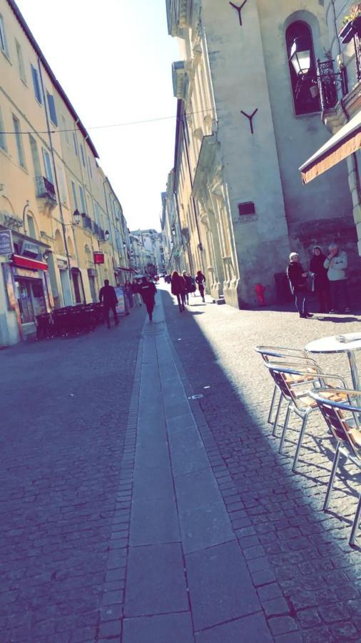 Magnifique 2 Pieces - Plein Centre - Tram 1 Min Apartment