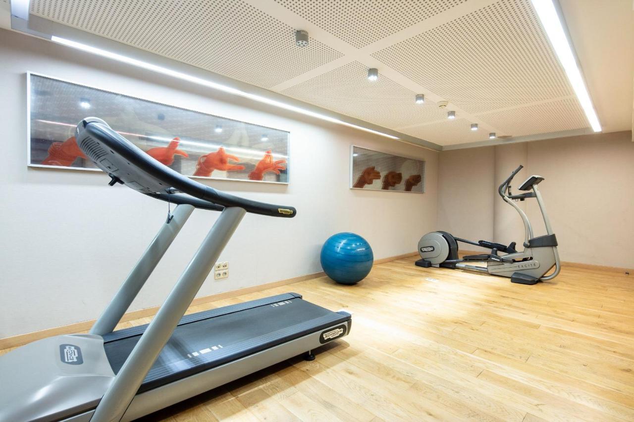 Radisson Blu Hotel, 4*