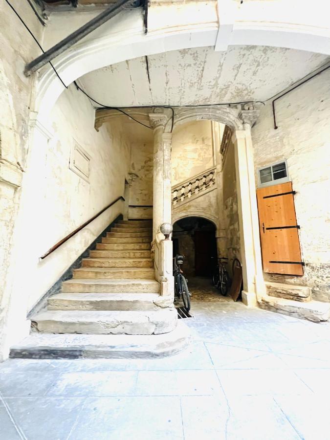 Courbet's Bachelor Pad Montpellier