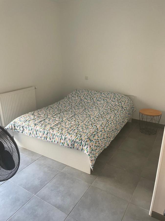 F2 50 M2 Avec Place De Parking En Ss Privative Et Clim Chambre Montpellier
