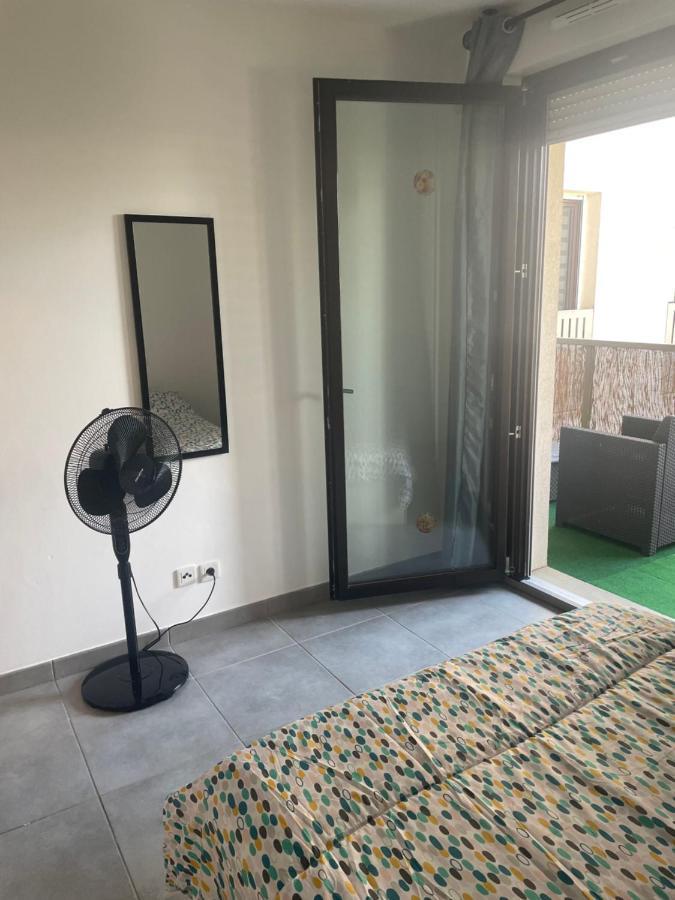 F2 50 M2 Avec Place De Parking En Ss Privative Et Clim Chambre *