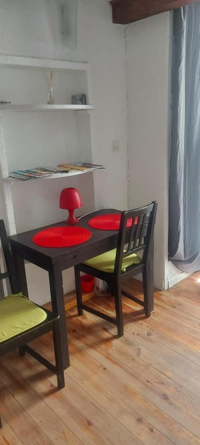 Apartment Studio Centre Historique Tram Corum Wifi Montpellier