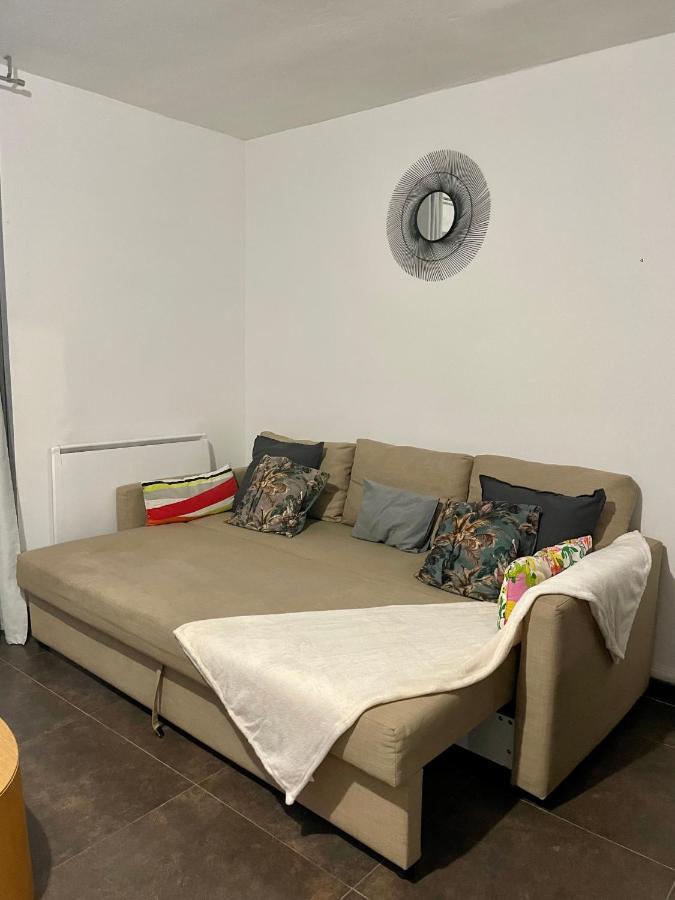 Magnifique T3 Quartier Pres D'arenes Tram Au Pied De L'immeuble Apartment *