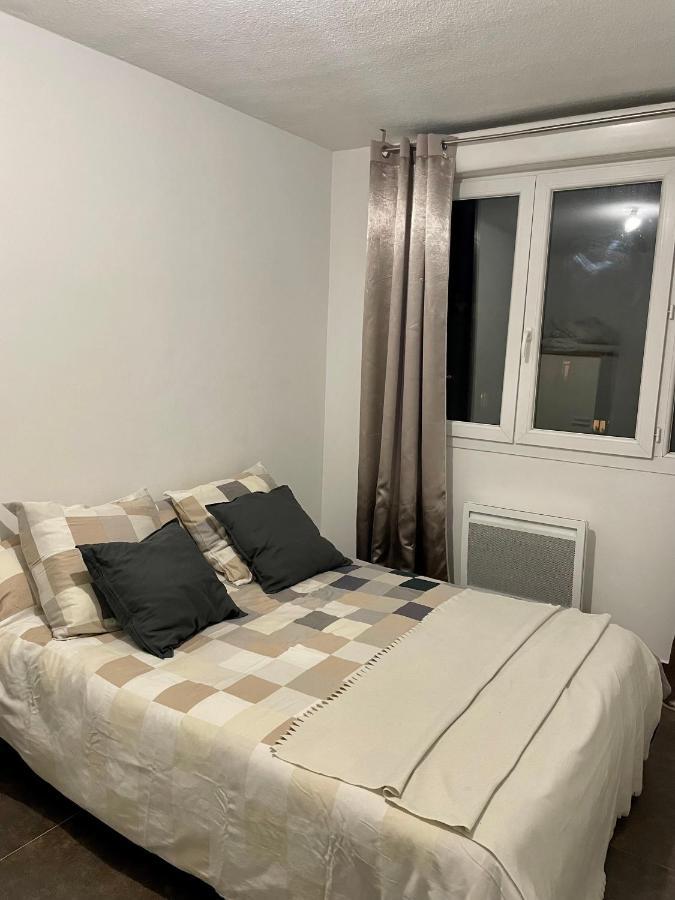 Magnifique T3 Quartier Pres D'arenes Tram Au Pied De L'immeuble Apartment *