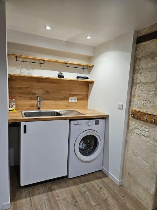 Sleep-in-montpellier, Gaya, 6 Pers, Ecusson