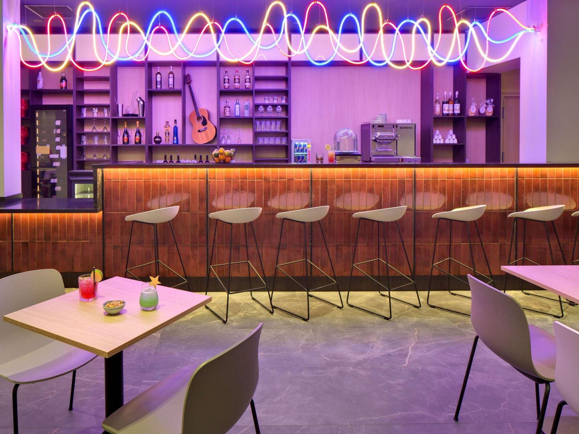 Hotel Mercure Centre Comedie 4*