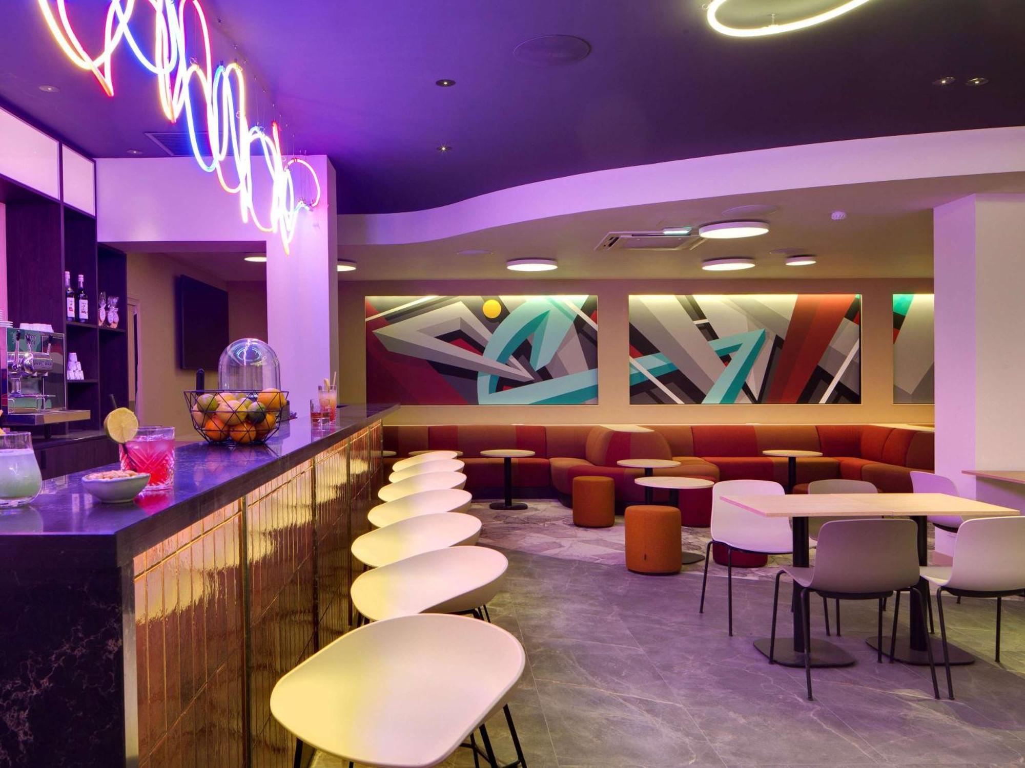 Mercure Centre Comedie Hotel 4*