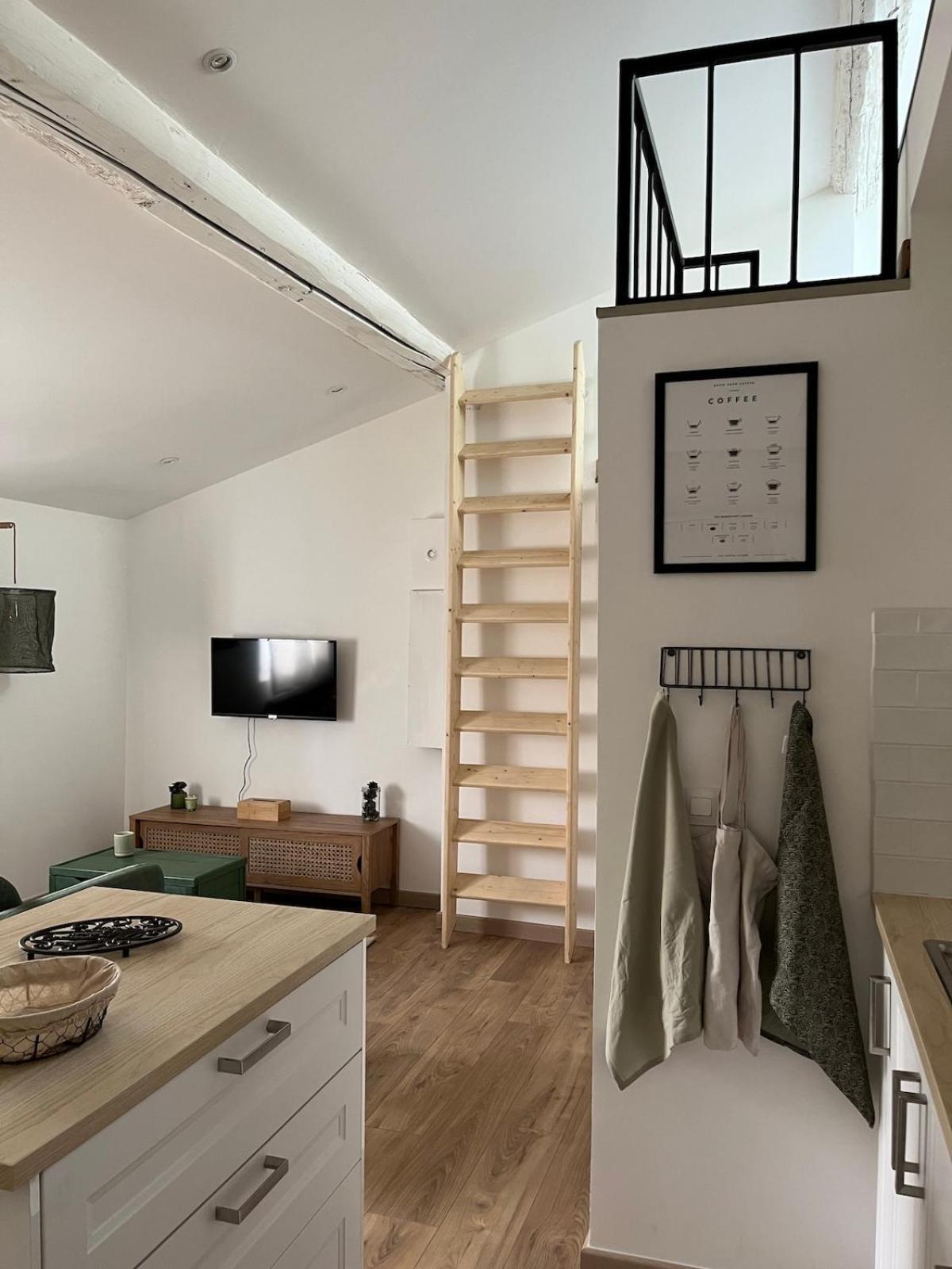 Appartement Laissac - Centre - Wifi *