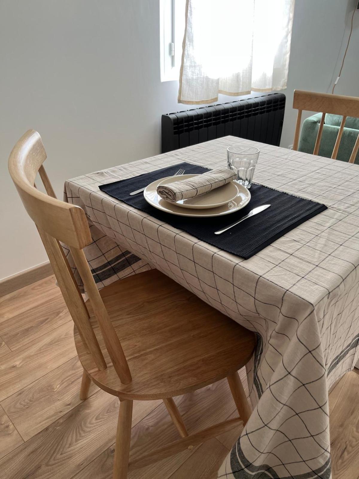 Laissac - Centre - Wifi Appartement *