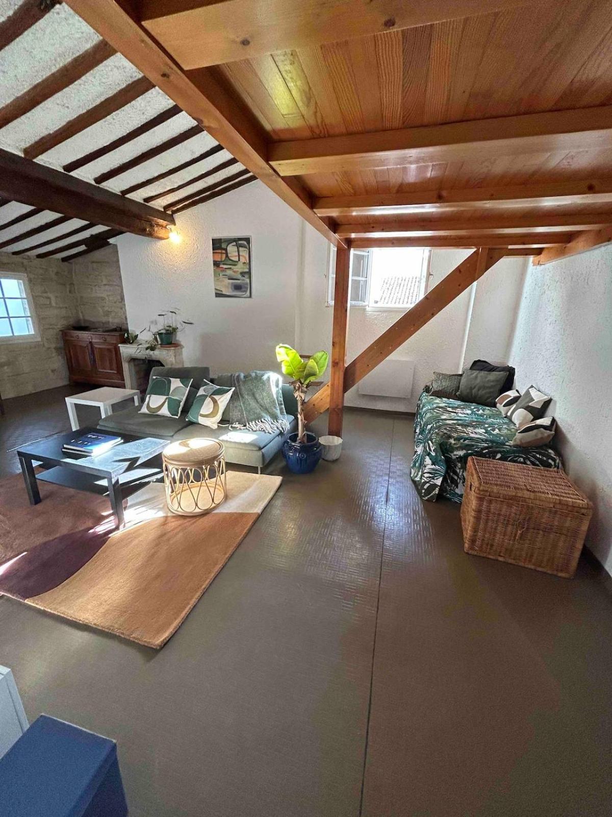 Beautiful In The Middle Of Town Appartement