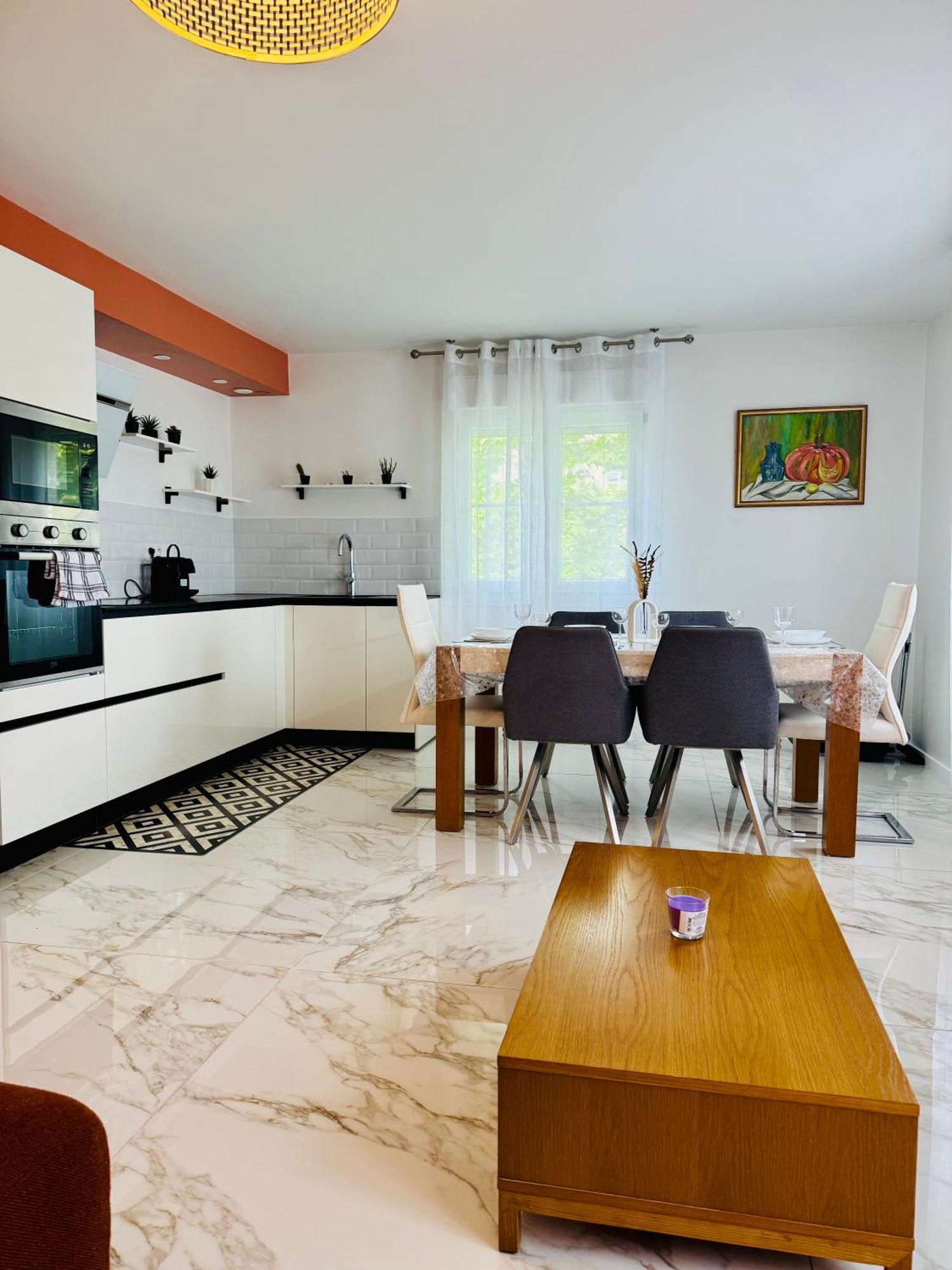 Appartement Trigone Premium 4 Stars *