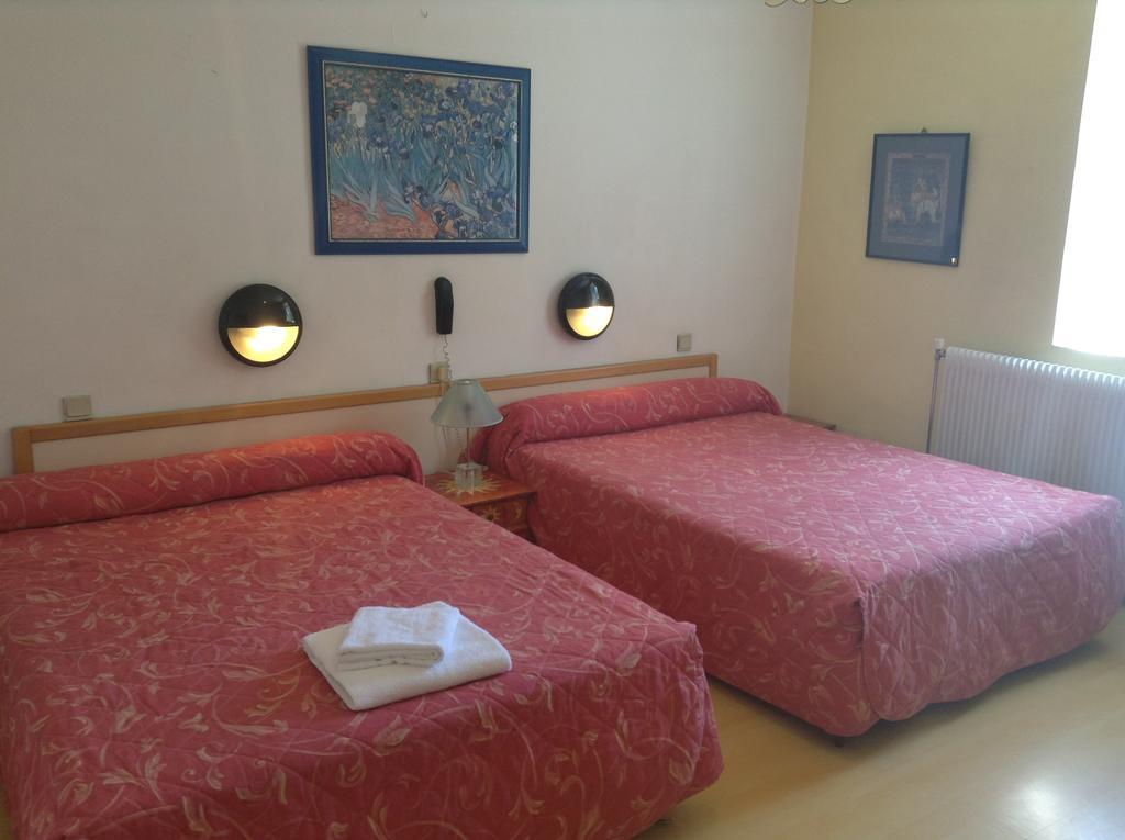 Acapulco Hotel
