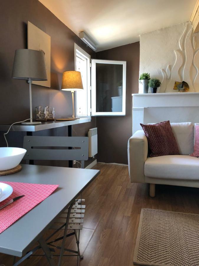 Apartment Sous Le Toit Pres De La Cathedrale St.pierre