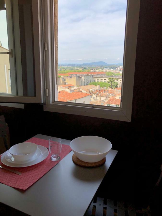Apartment Sous Le Toit Pres De La Cathedrale St.pierre *