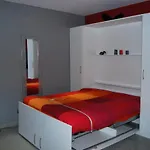 Loft, avec piscine privative, à 15 minutes à pied du centre ville