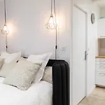 Design & Cosy - Centre Historique Ecusson