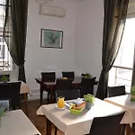 Hotel De Paris