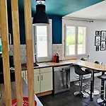 Suite 450 - T4 + 2 Terrasses + Parking