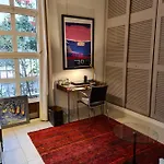 Suite Independante Avec 1 Chambre Et 1 Bureau