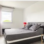 Superbe Appartement T3 Avec Piscine