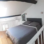 Appartement Centre-Ville Avec Terrasse