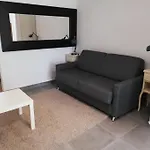 Studio Confortable Dans Villa, Terrasse, Clim