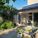 Chez Nous Dans Notre Petit Jardin