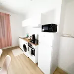 Begonias Appartement T3 Avenue De Lodeve