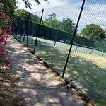 F3 Avec Jardin Et Piscine