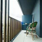 T2 – *Contemporain et business* - La Conciergerie Martinkey’s*