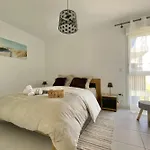 Bright Apartment With Balcony