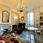 The Elegant- 2 Bedrooms And Central!
