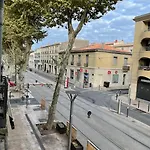 Appartement En Centre Ville, Wifi Et Tram
