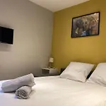 Joli Appartement Dans Le Coeur Historique Ecusson