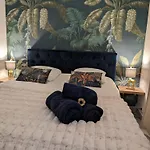 Appartement Cosy Au Calme A Cote Du Zoo Avec Balcon Et Parking Securise