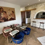 Magnificent Corner Apartment In Montpellier