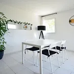 Le Preville Avec Terrasse Et Parking Gratuit