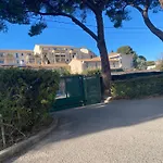 Chaleureux T3, Jardin, Parking, Proche Tramway