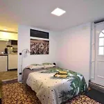 Studio Dans Maison Individuelle