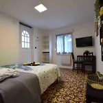 Studio Dans Maison Individuelle