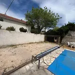 Unique Appartement Zen Et Detente Dans Villa Avec Piscine Tres Bien Place