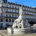 Le Mezza - En Plein Centre !