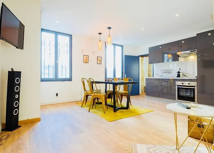 Appartements De Charme - Videoprojecteur Et Spa En Centre Ville