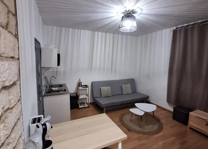 Logement Cosy Pour 4, Wifi, Centre Ville Montpellier