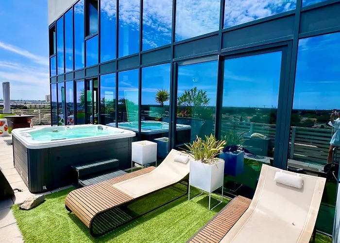 Luxueux Et Unique Penthouse En Rooftop A Montpellier